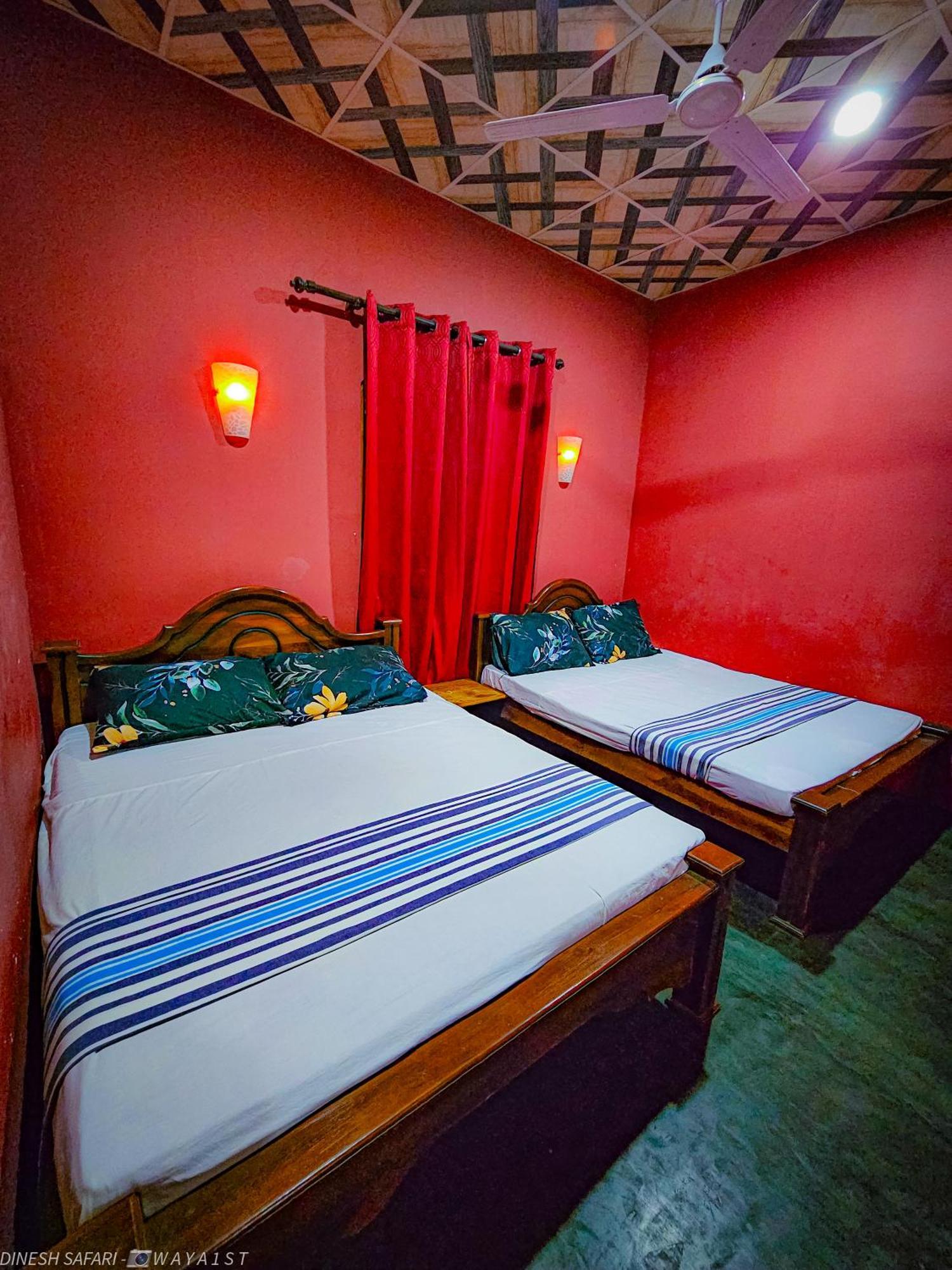 Dinesh Safari Homestay Udawalawe Exteriör bild