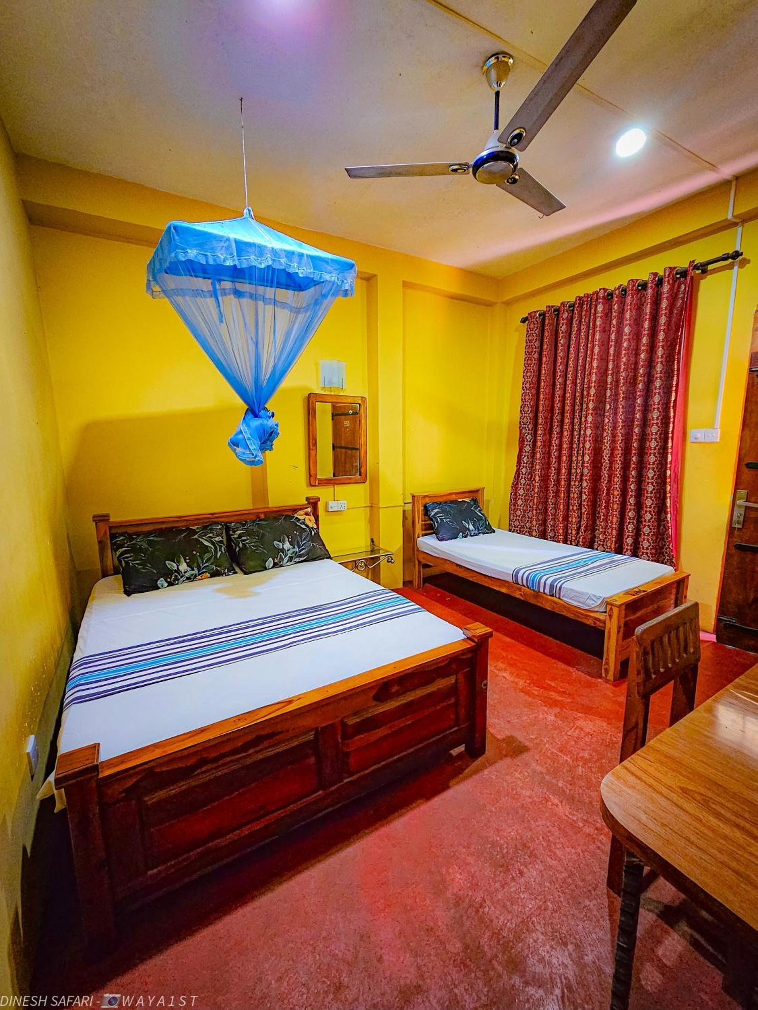 Dinesh Safari Homestay Udawalawe Exteriör bild